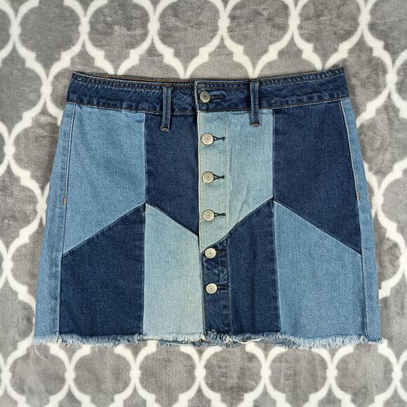 American Eagle Denim Skirt Womens 6 Hi-Rise Festival Mini Patchwork Raw Hem - Picture 1 of 8